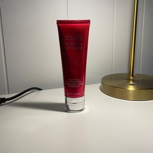 Estée Lauder Nutritious Cleansing Foam